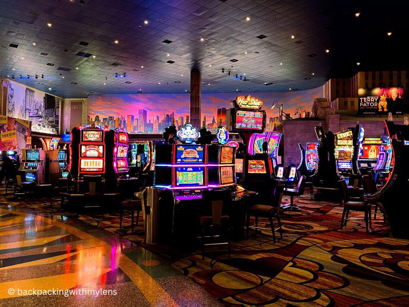 Canlı Casino Dünyasına Giriş: Deneyiminizi Zenginleştirin